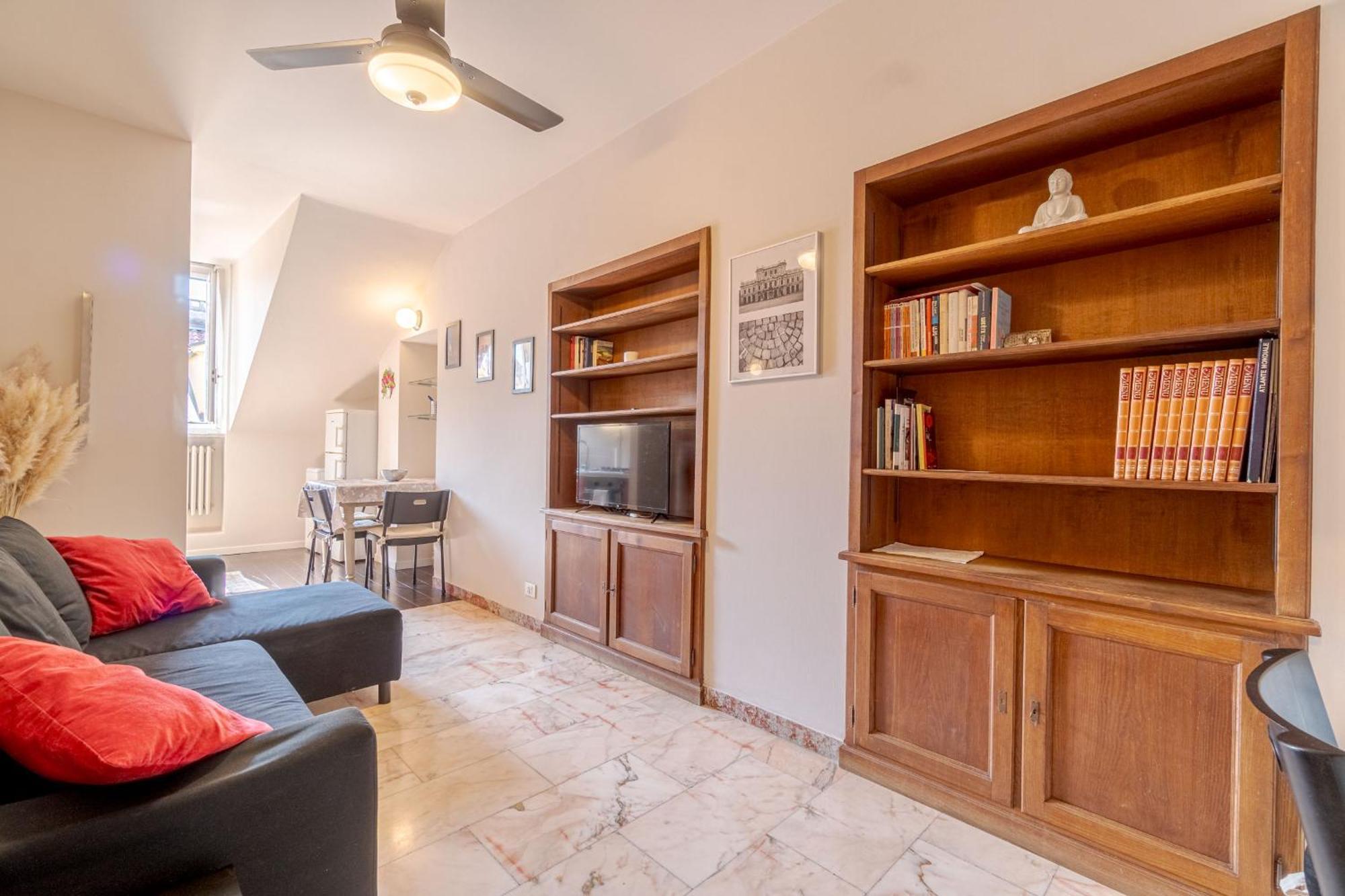 토리노 Casa Valeggio Attic Apt Few Steps From Porta Nuova 아파트 외부 사진