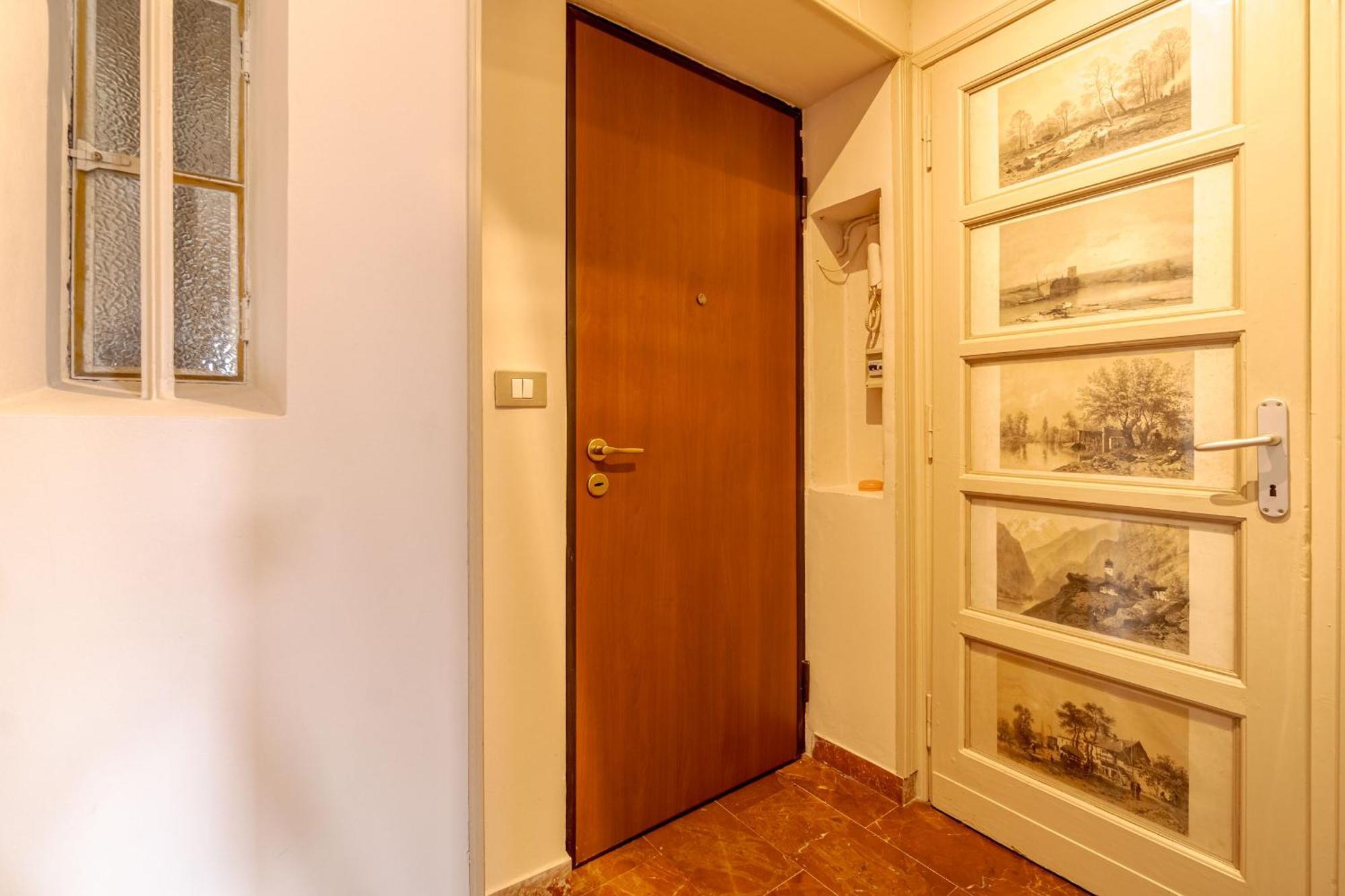 토리노 Casa Valeggio Attic Apt Few Steps From Porta Nuova 아파트 외부 사진